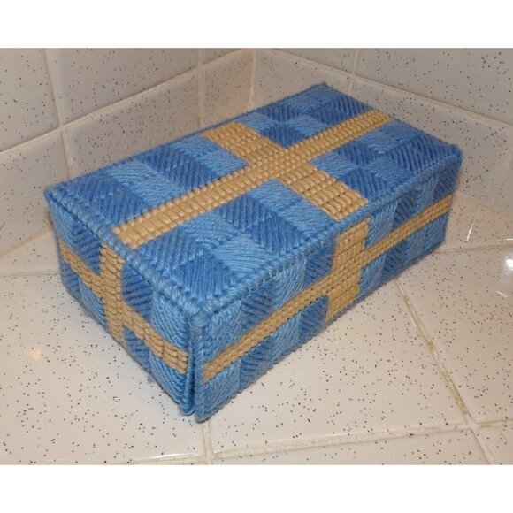 Vintage Blue Plastic Canvas Coaster Set 8 with Holder needlepoint handmade retro - Picture 10 of 10